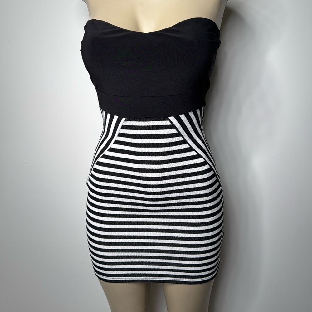 Sabora small black and white mini dress